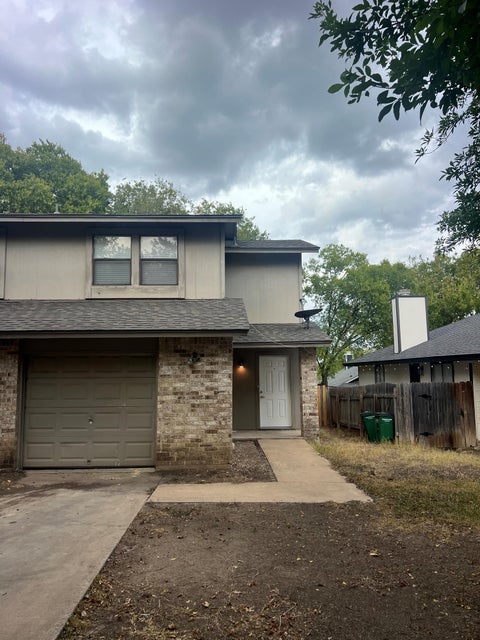 Photo of 11429 Ptarmigan DR #B, Austin, TX 78758 (MLS # 1921720)