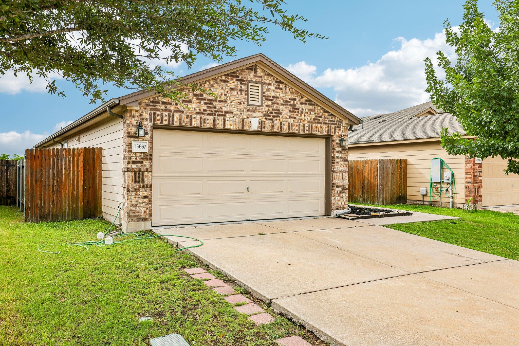 13637 Abraham Lincoln ST