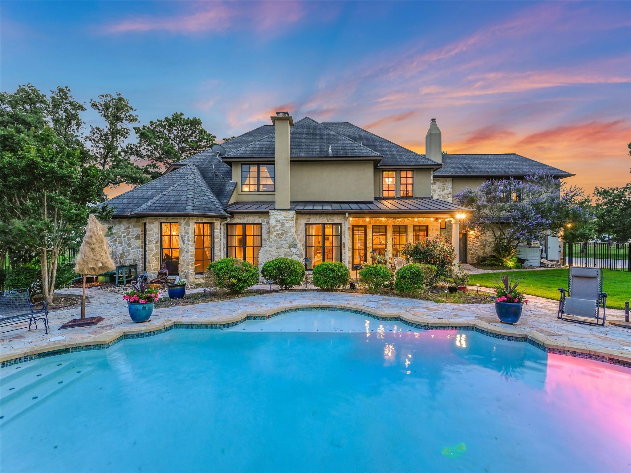 106 Elm CT