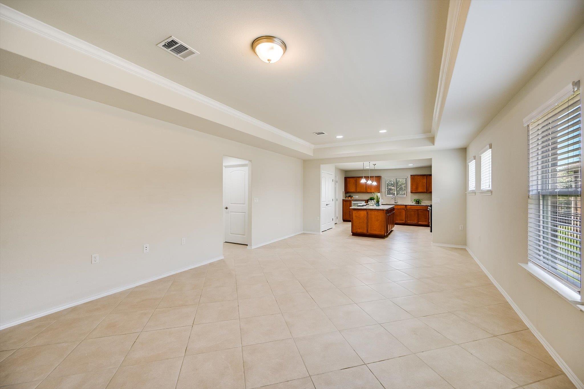 421 Holiday Creek LN