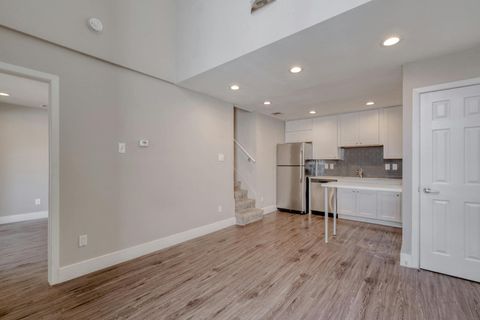 Tiny photo for 935 La Posada DR #212, Austin, TX 78752 (MLS # 4719266)