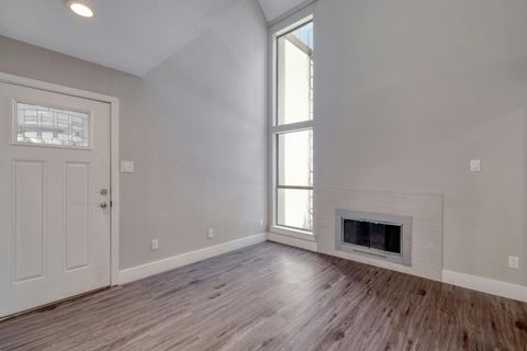Tiny photo for 935 La Posada DR #212, Austin, TX 78752 (MLS # 4719266)