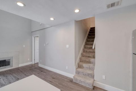Tiny photo for 935 La Posada DR #212, Austin, TX 78752 (MLS # 4719266)