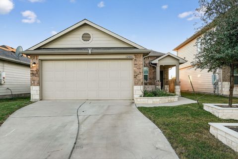 Photo of 12001 Riprap DR, Manor, TX 78653 (MLS # 9948943)