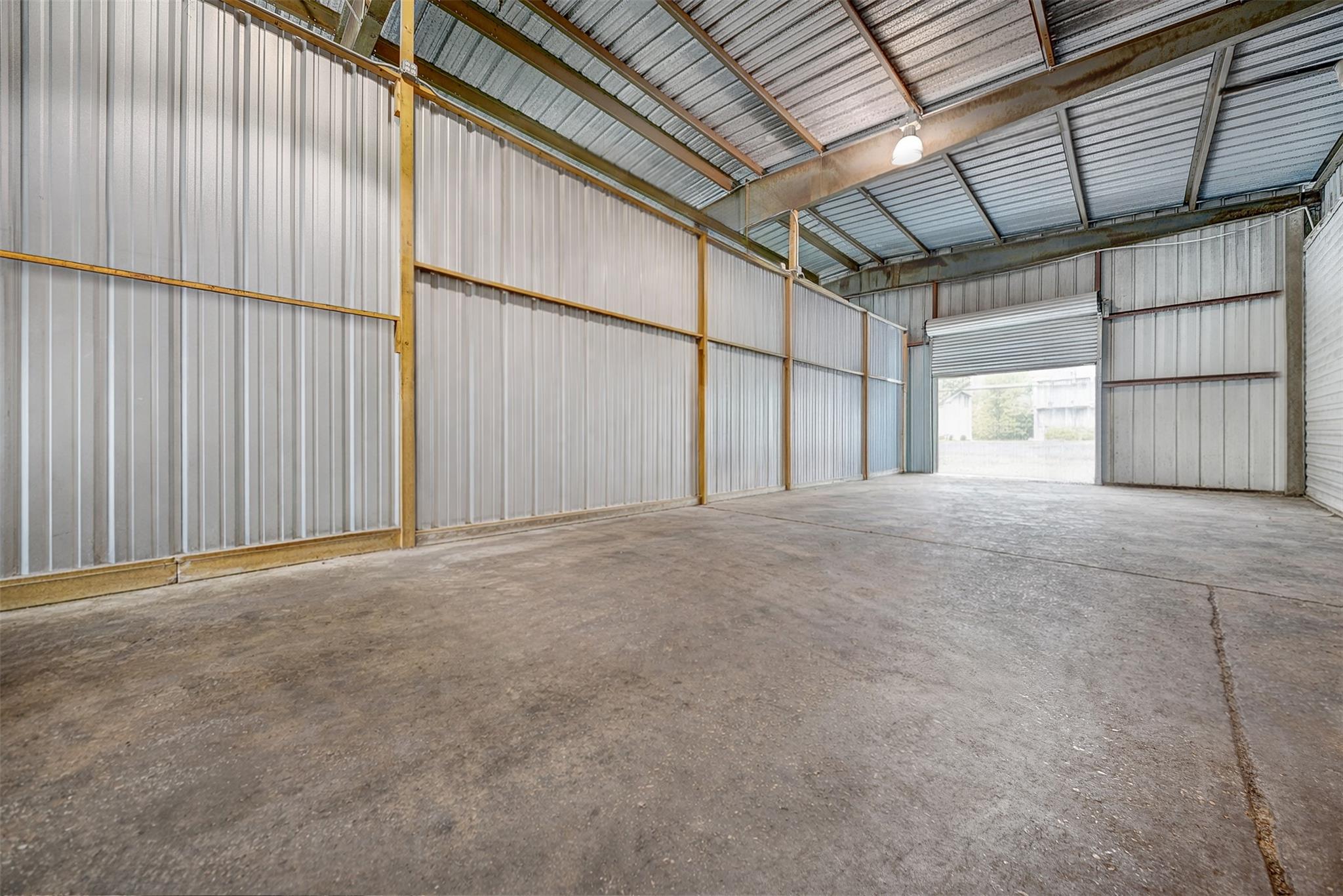 307 E Alamo ST
