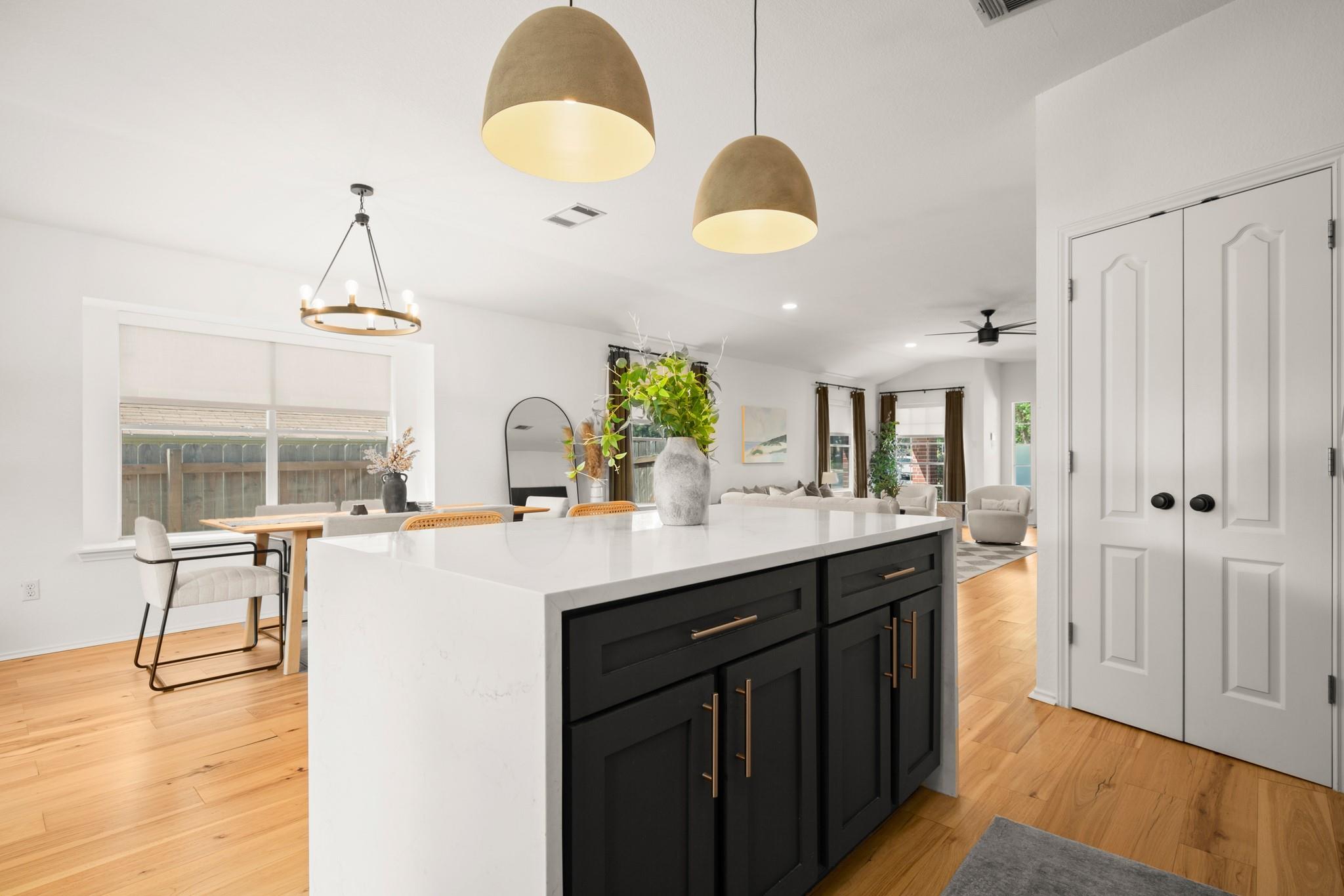 8809 Lanna Bluff LOOP