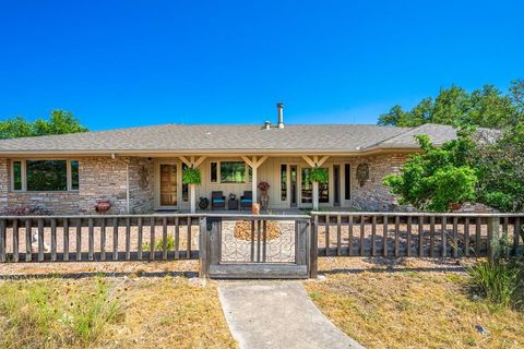 113 Indian Bluff DR Kerrville TX 78028