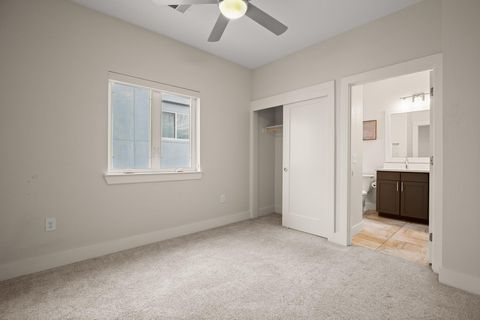 Tiny photo for 2827 Manor RD #3105, Austin, TX 78722 (MLS # 5635574)