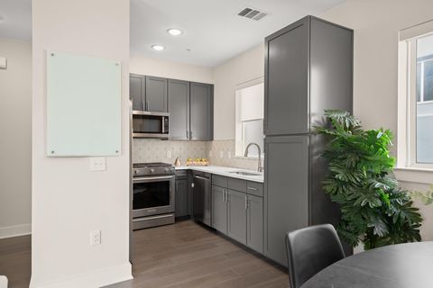 Tiny photo for 2827 Manor RD #3105, Austin, TX 78722 (MLS # 5635574)