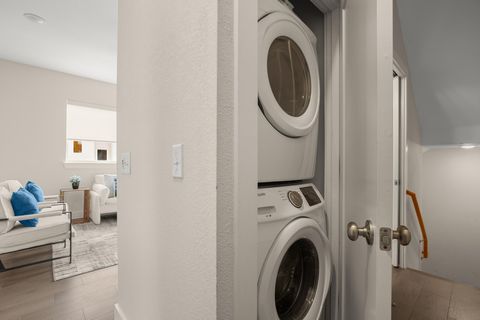 Tiny photo for 2827 Manor RD #3105, Austin, TX 78722 (MLS # 5635574)