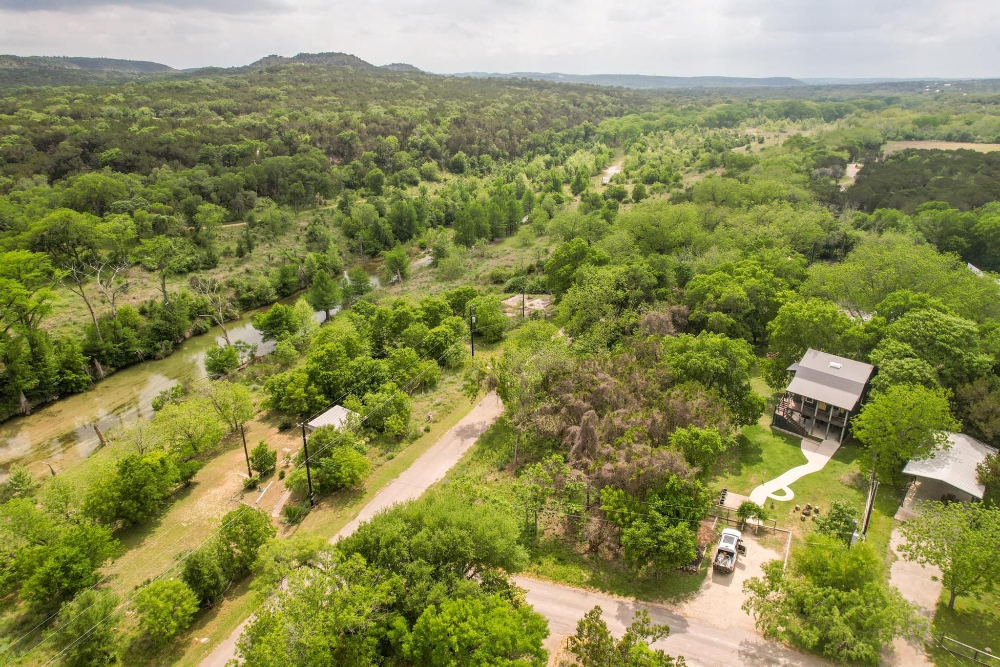 107 Edgewater DR