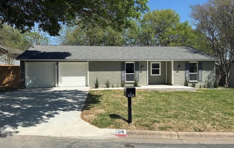 Photo of 1004 Berrywood DR, Austin, TX 78753 (MLS # 6259759)