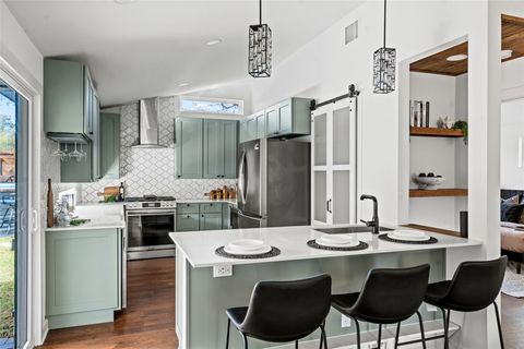 Tiny photo for 1006 Cherico ST, Austin, TX 78702 (MLS # 9941897)