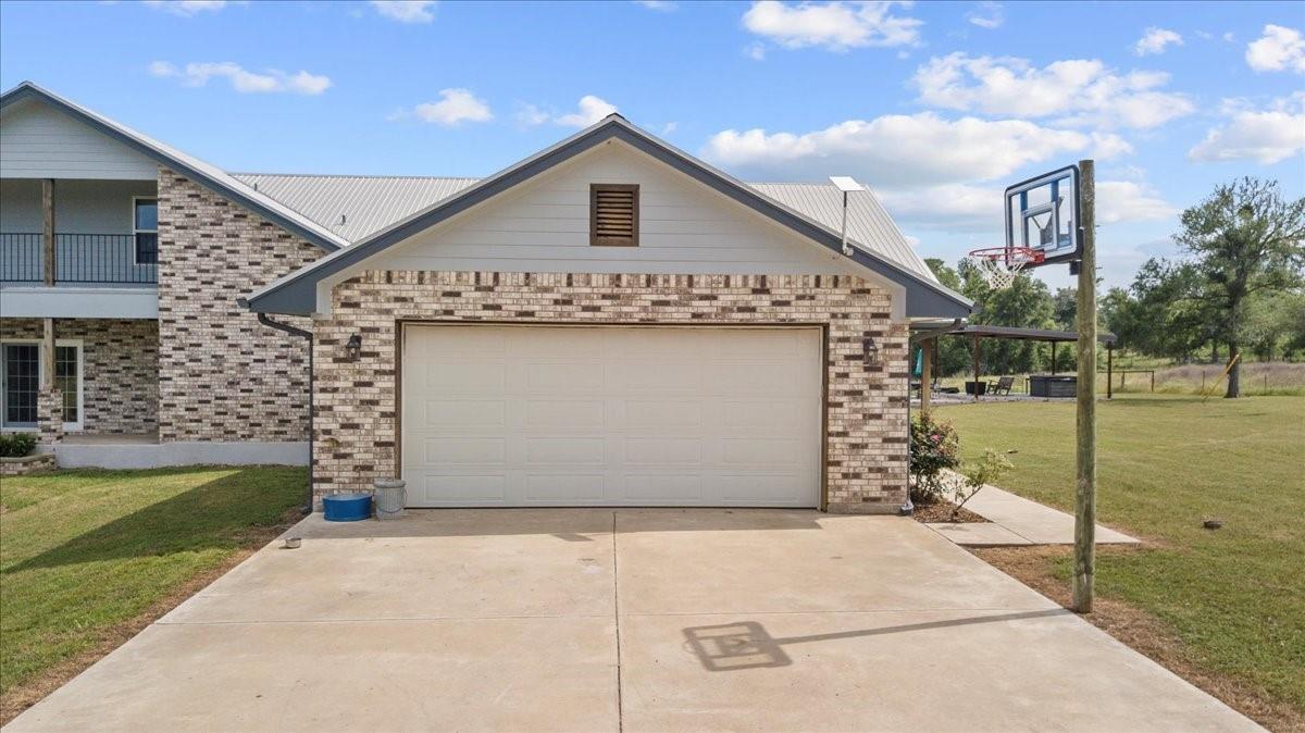 1883 Watterson RD