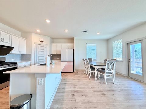 Tiny photo for 10608 Defender TRL, Austin, TX 78754 (MLS # 3964439)
