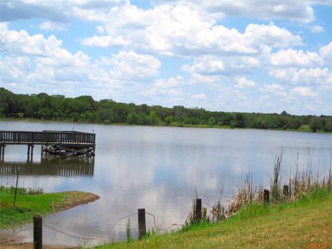 A home in Smithville