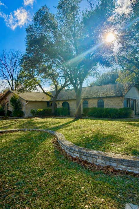 Photo of 9507 Sherbrooke ST, Austin, TX 78729 (MLS # 6536380)