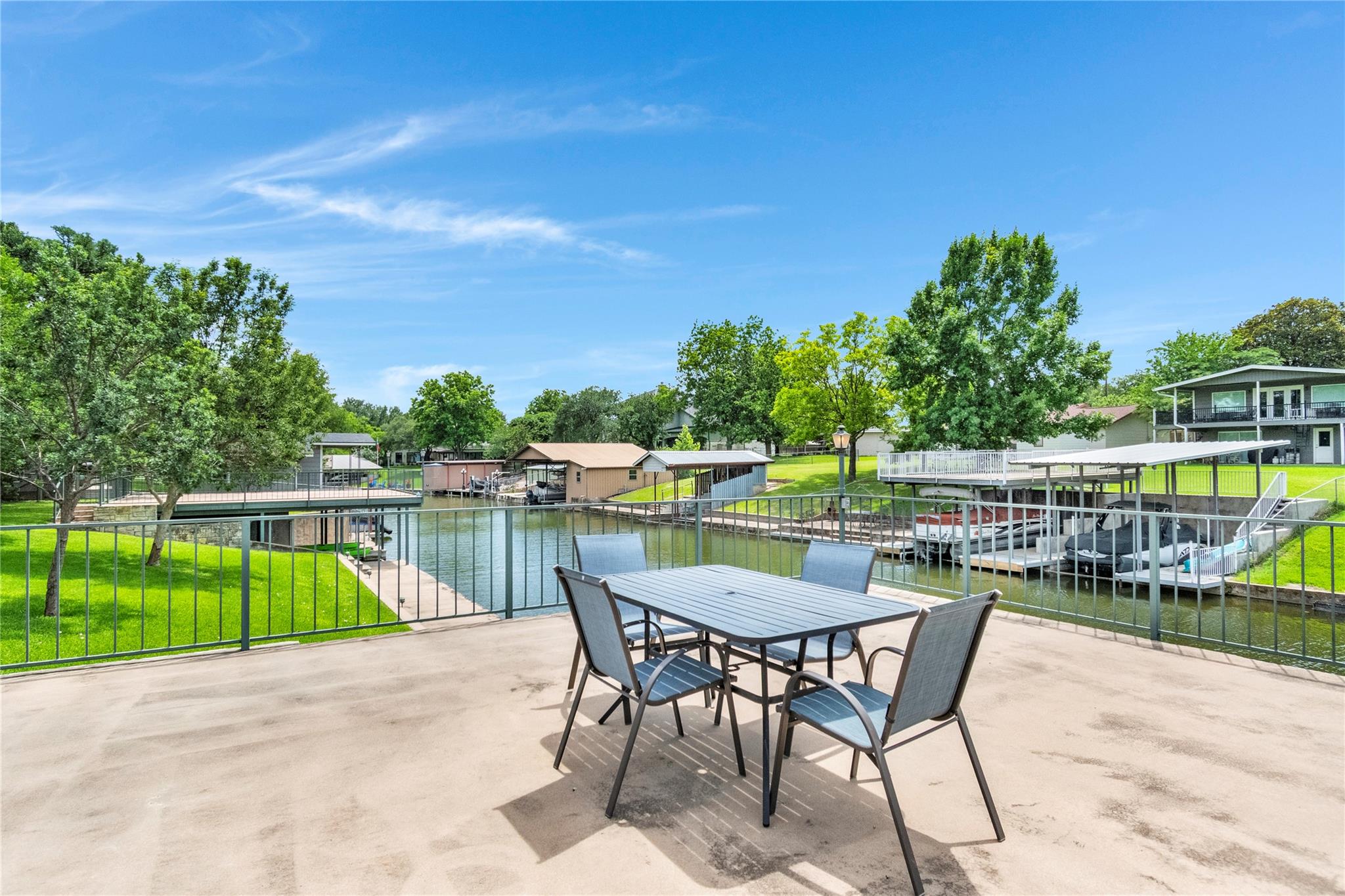 307 E Pheasant RD