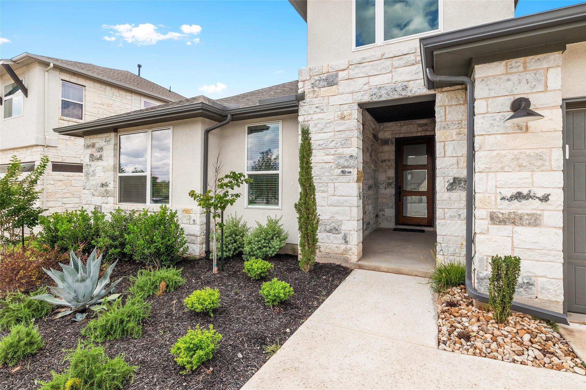 286 Canal DR