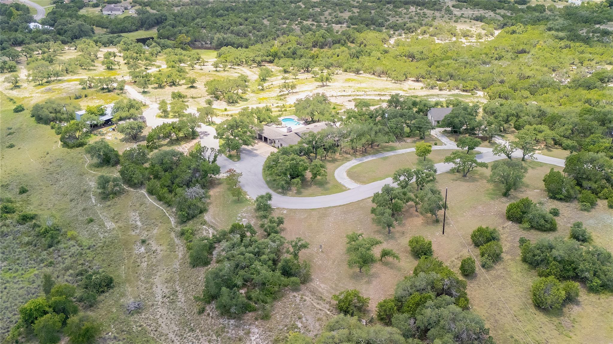 110 Longhorn LN