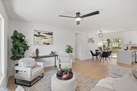 Photo of 12007 N Oaks DR, Austin, TX 78753 (MLS # 6211631)