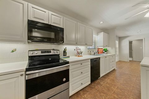 Tiny photo for 7403 W Rim DR, Austin, TX 78731 (MLS # 4171488)