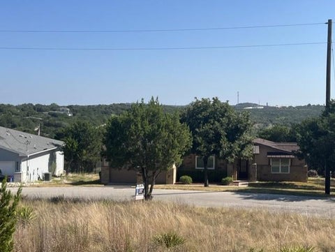 Photo of 4504 Silverhill DR, Lago Vista, TX 78645 (MLS # 7459542)