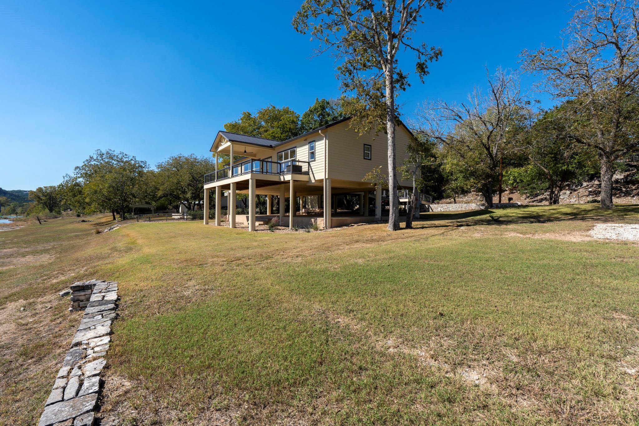 1830 & 1834 Flite Acres RD