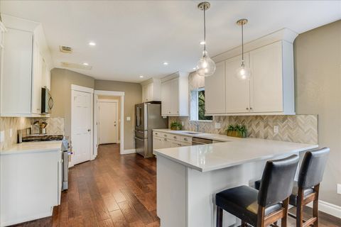 Tiny photo for 5400 RAIN CREEK PKWY, Austin, TX 78759 (MLS # 4800217)