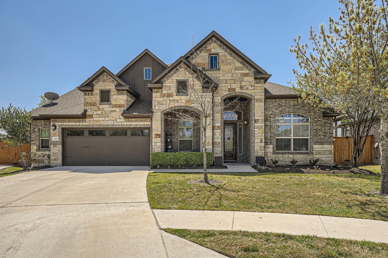 3217 Chalice Well DR