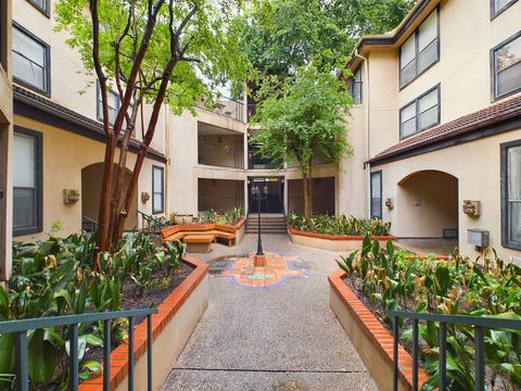 Photo of 2110 Rio Grande ST #301, Austin, TX 78705 (MLS # 7101919) Photo of 2110 Rio Grande ST #301, Austin, TX 78705 (MLS # 7101919)