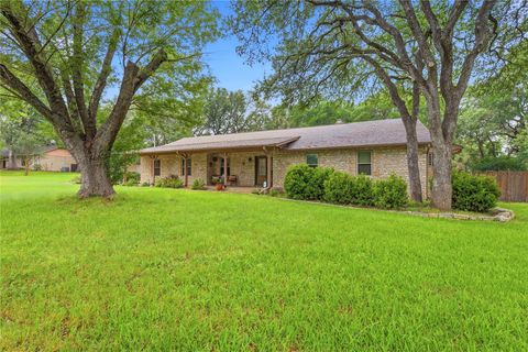 203 Leisurewoods DR Buda TX 78610