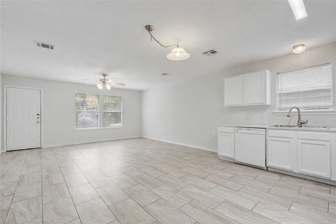 Tiny photo for 7207 Thannas WAY, Austin, TX 78744 (MLS # 4393989)