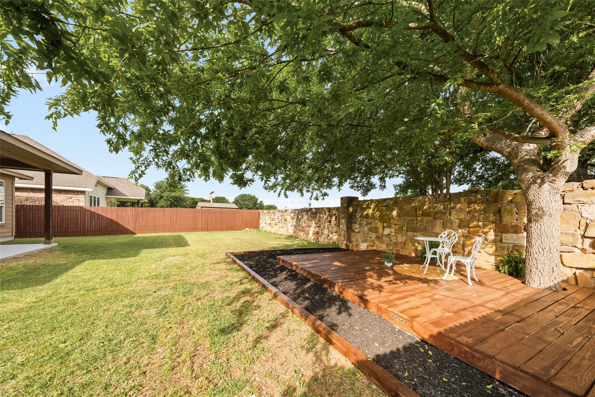 205 Pincea PL