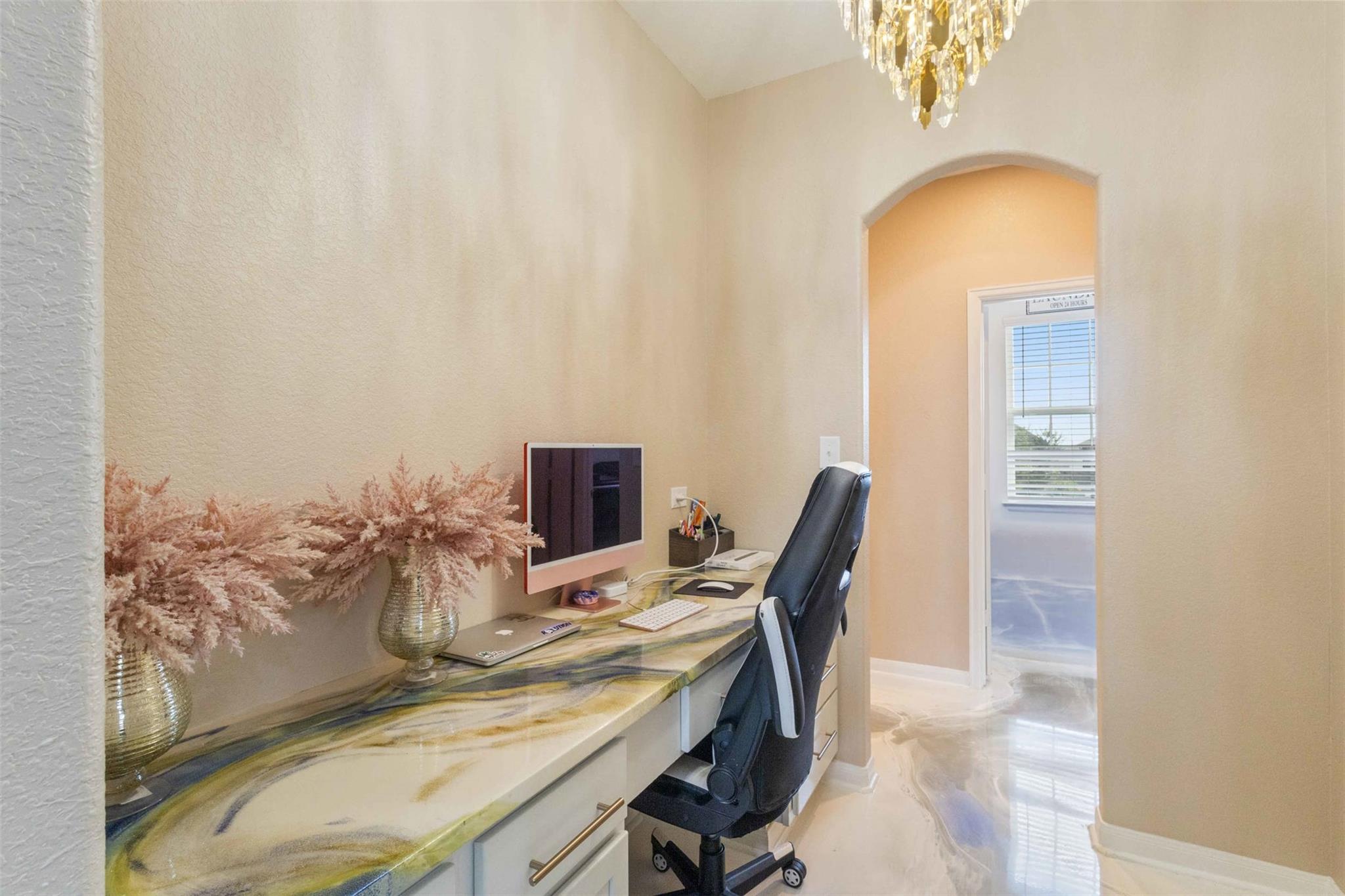 241 Oleander LOOP