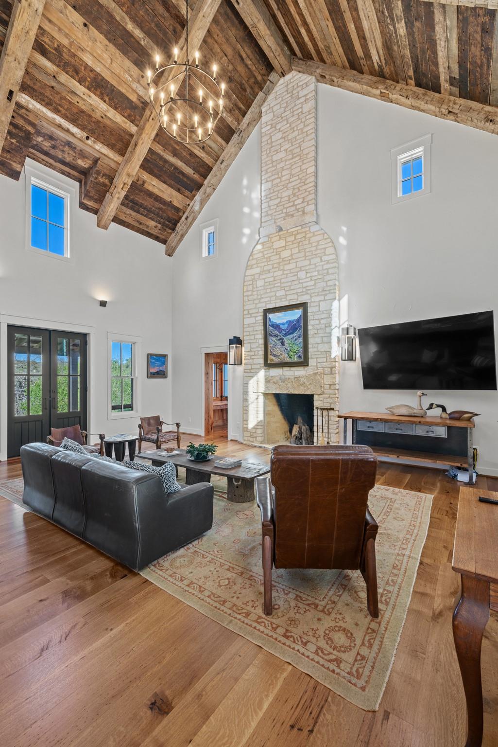 119 Oakview CT