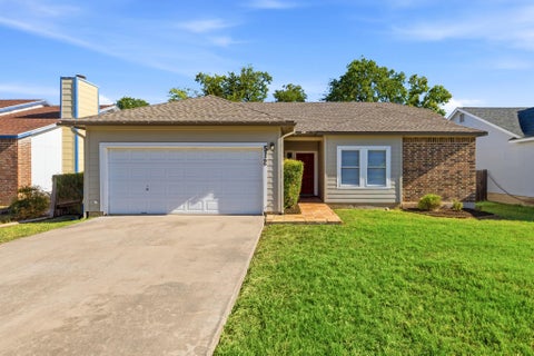 Photo of 512 Purple Sage DR, Round Rock, TX 78681 (MLS # 7641060)