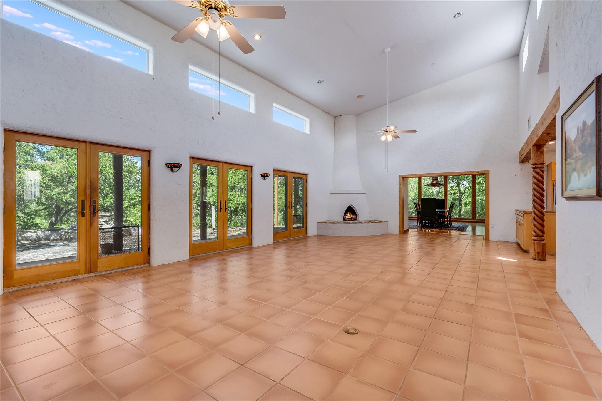 250 River Rock Rd RD
