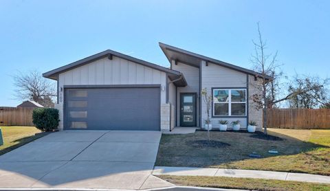 100 Deserti RD Leander TX 78641