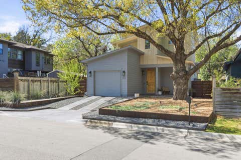 Photo of 3112 Powell CIR, Austin, TX 78704 (MLS # 2887524)