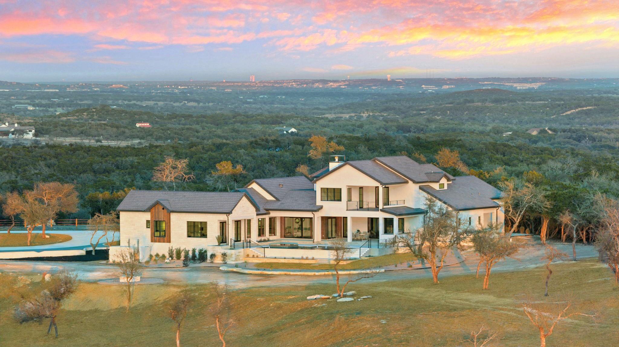 1562 Canyon Crossing View