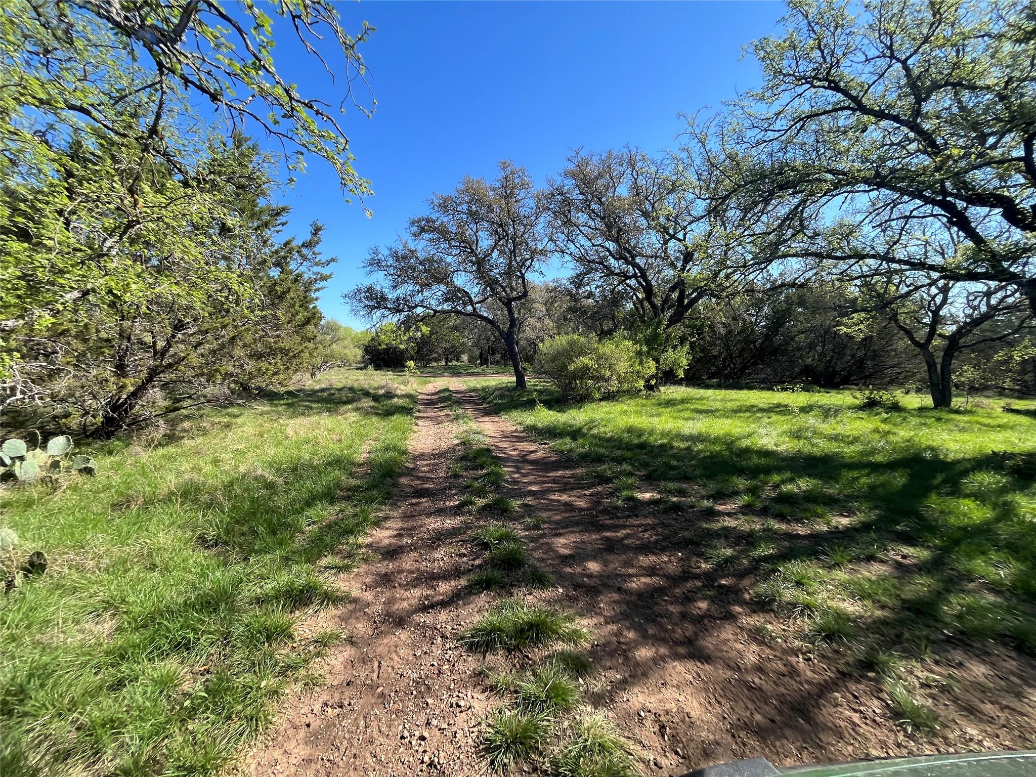 1218 Private Road 1377