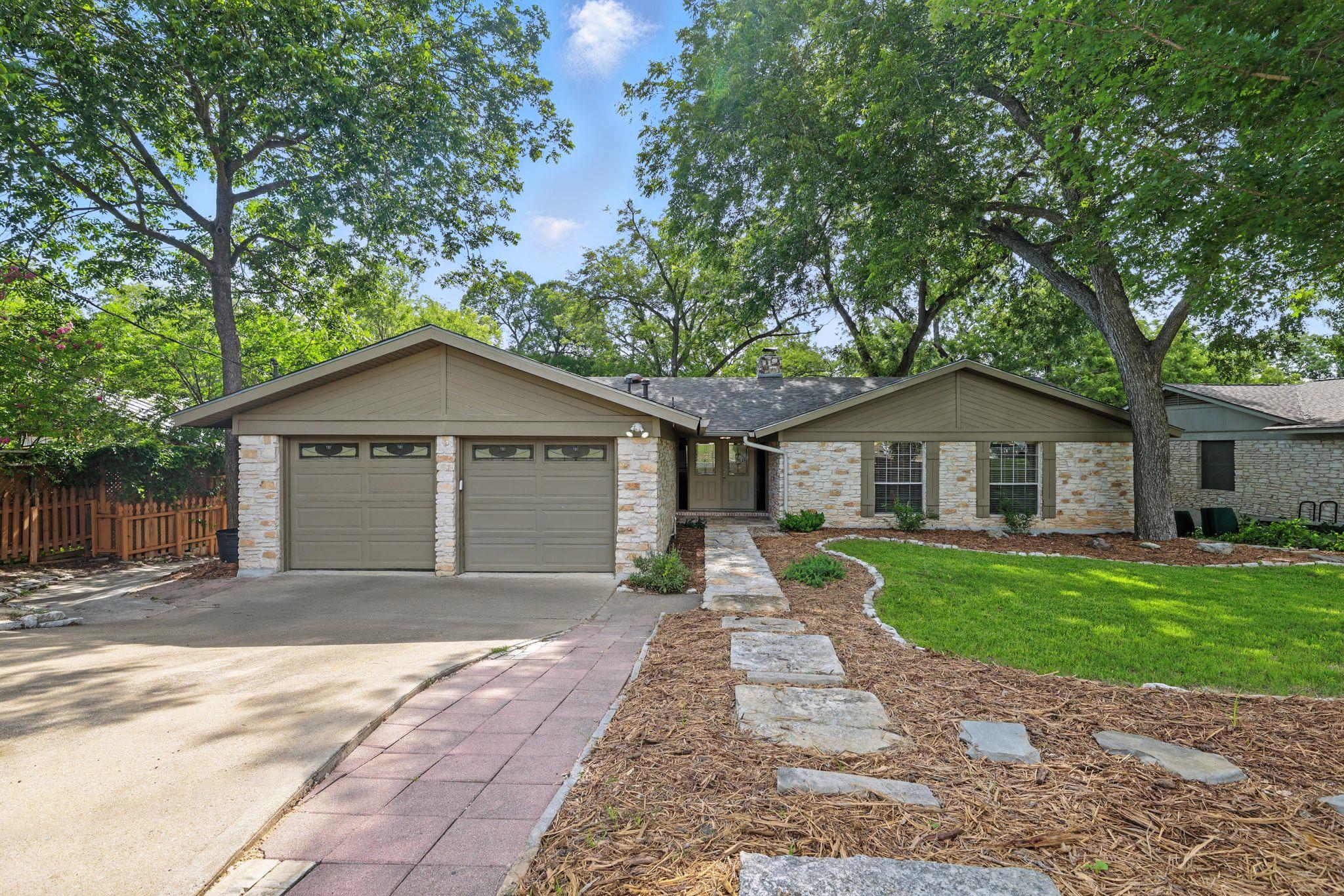 11915 River Oaks TRL