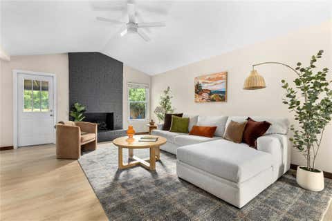 Photo of 2301 Village CIR, Austin, TX 78745 (MLS # 1239781)