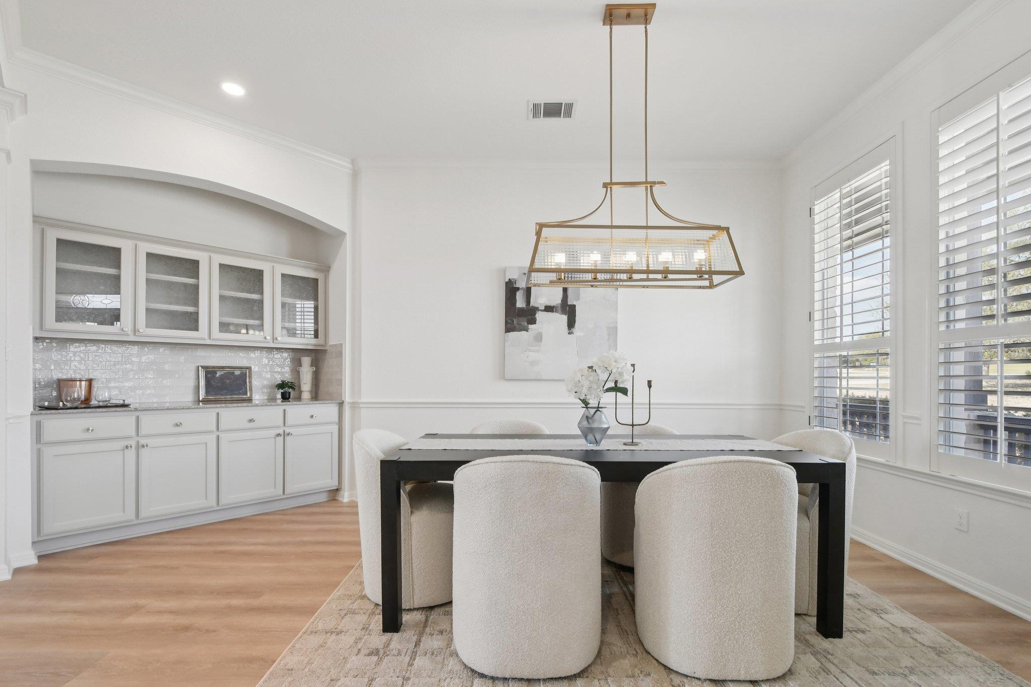 816 Drifting Wind RUN