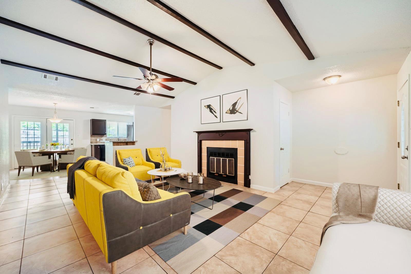 1004 Garden Path DR