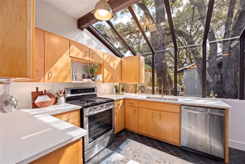 Tiny photo for 6603 Sunstrip DR, Austin, TX 78745 (MLS # 5309392)