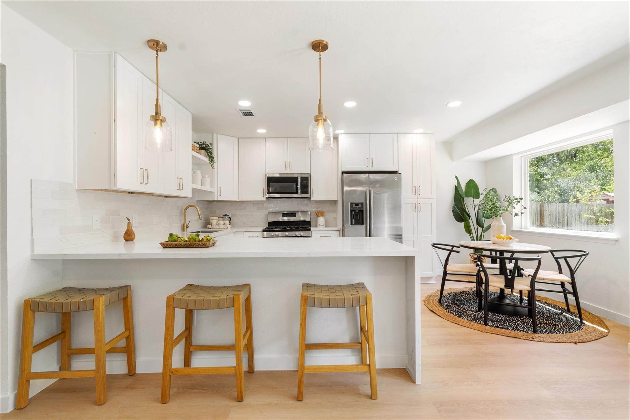 1307 Meadgreen DR