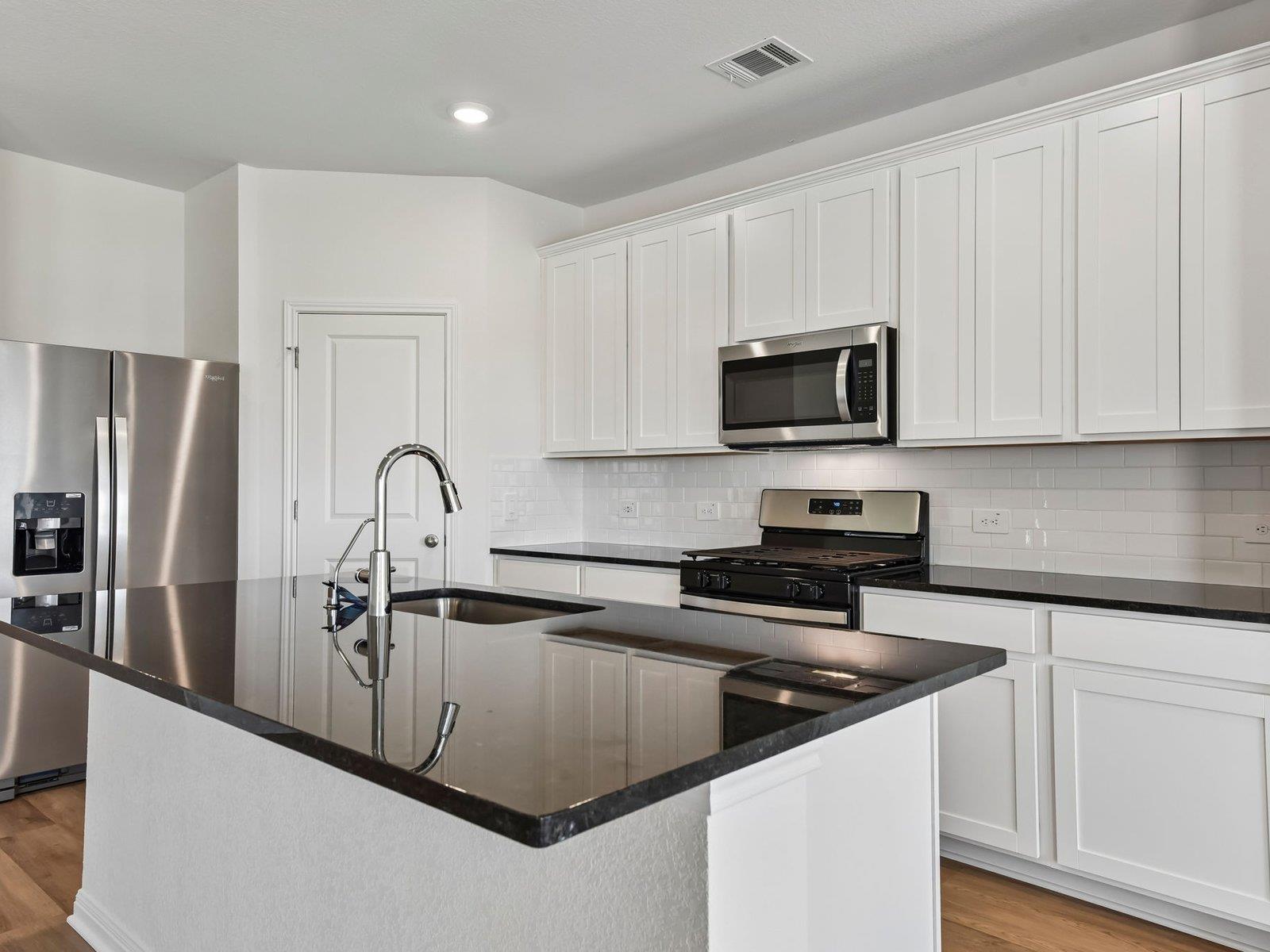 104 Woodbrook DR