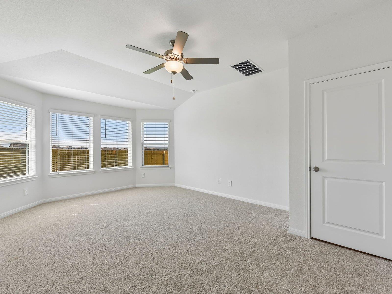 104 Woodbrook DR